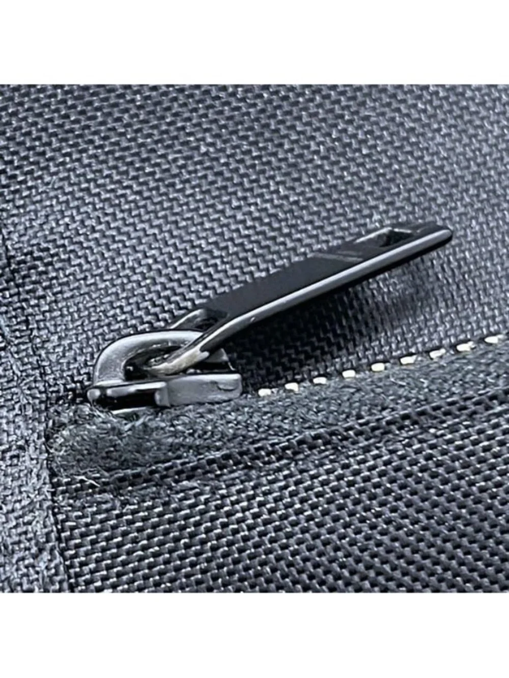 Saint Laurent Trifold Wallet Black - Picture 7 of 10